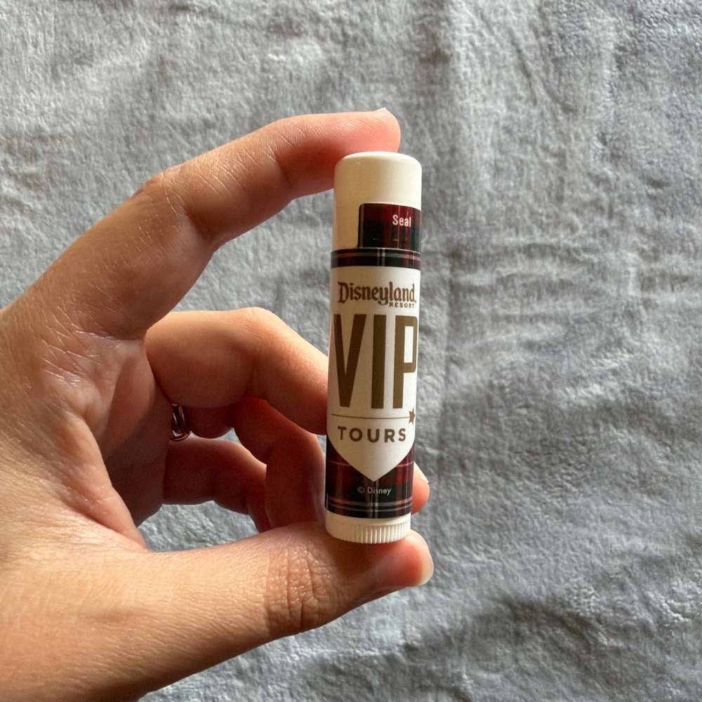 Disneyland Resort VIP Tours Plaid Lip Balm SPF 15 Disney Parks Exclusive - C161